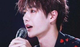 王一博照片爆料最新图片,魅力四溢演绎时尚态度