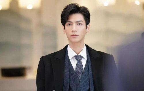 罗云熙吃瓜娱乐